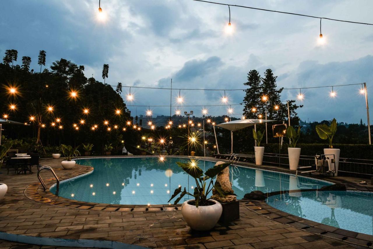 Jsi Resort Puncak Extérieur photo